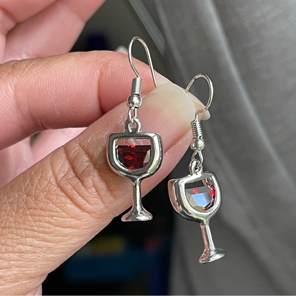 RED WINE EARRINGS Silver Plated With Fish Hook Ear Wires & Red Crystals - Picture 4 of 8